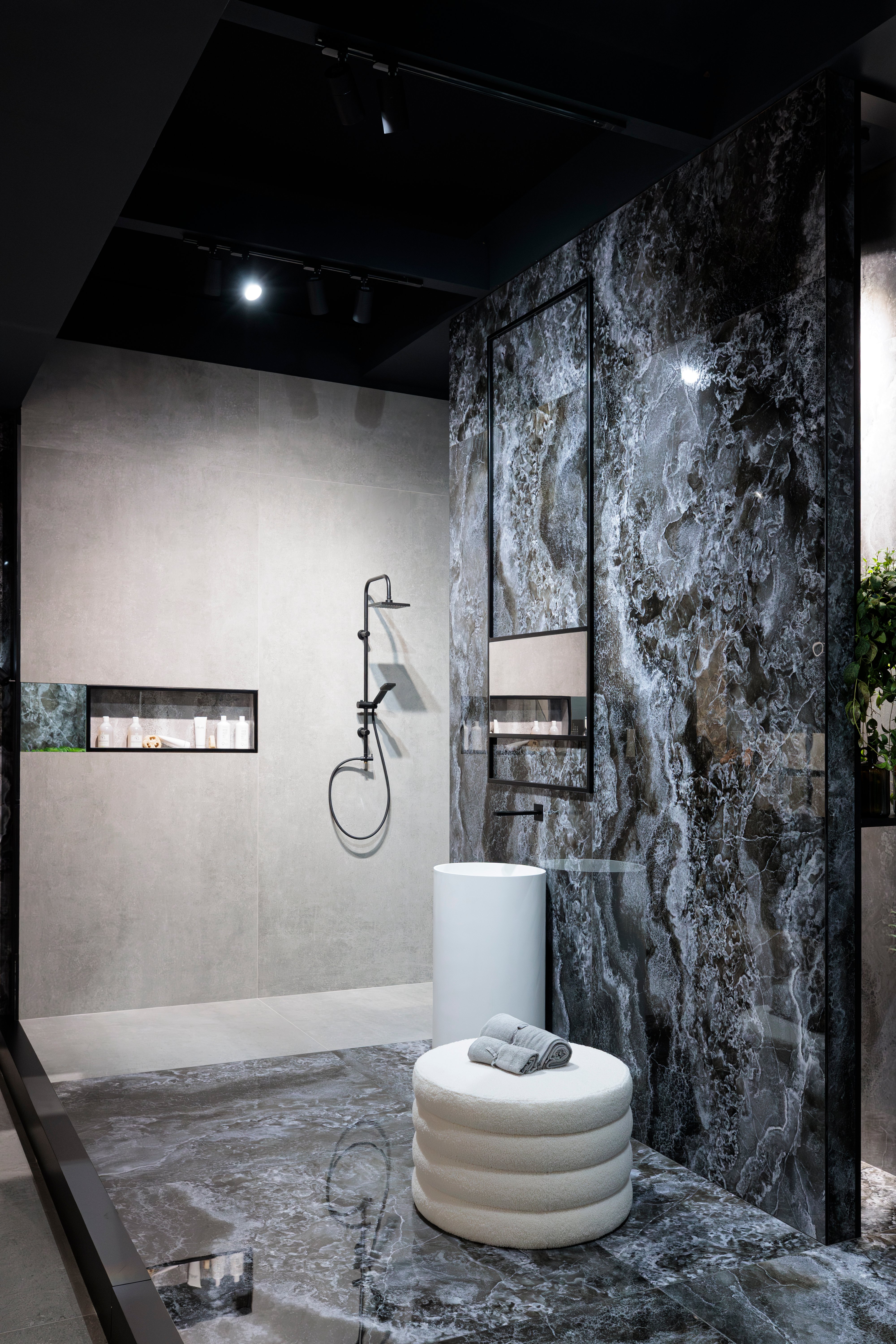tagina-dettaglio onyx diamond black